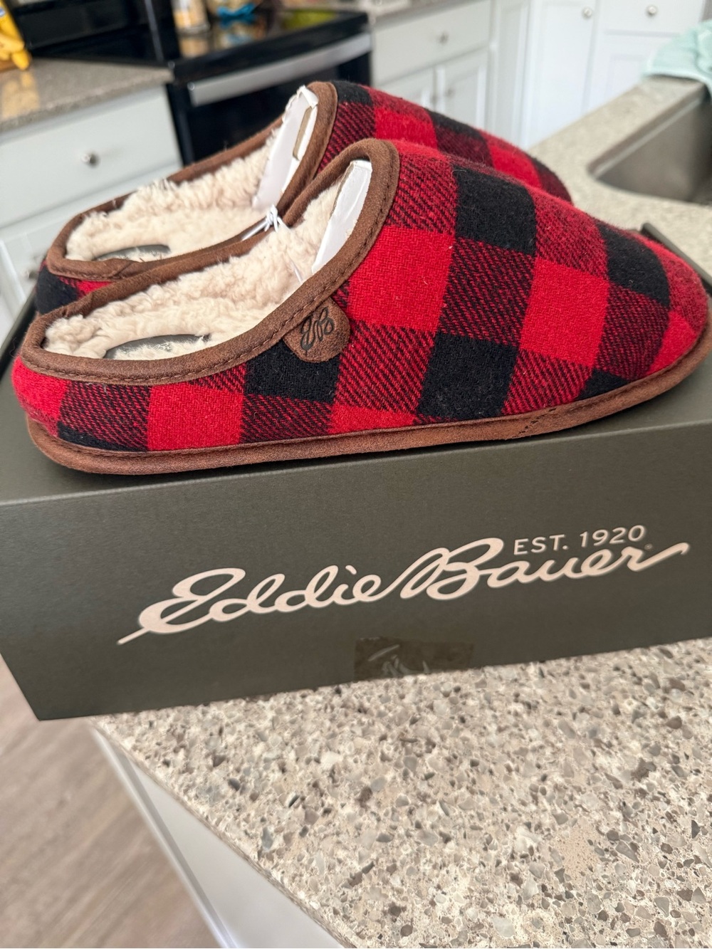 Eddie Bauer Red and Black Plaid Slippers with Brown Trim, Size L (9-10), NWT